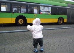 Normal_poznan_euro_2012_child_and_bus