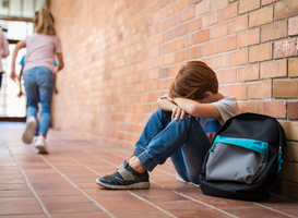 Zanger Flemming op de basisschool heel veel gepest 