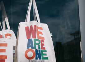 Normal_nicolas-j-leclercq-unsplash-totebags