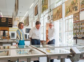 Nationaal Onderwijsmuseum in Dordrecht ontvangt demissionair premier Rutte