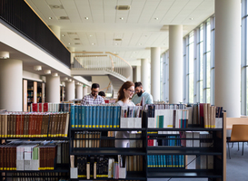 Eerste middelbare school van Utrecht heeft een eigen bibliotheek 