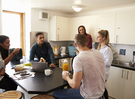 Hoe werkt ROOM voor studenten die een kamer zoeken? 