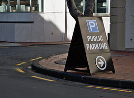 'Schoolpleinen omtoveren tot parkeerplek voor leraren is zeer onwenselijk' 