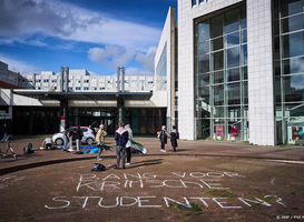 Medewerkers van de Universiteit van Amsterdam gaan mogelijk staken 