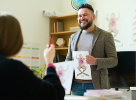 Mbo-docenten zijn meer bezig met administratieve taken dan zou moeten 